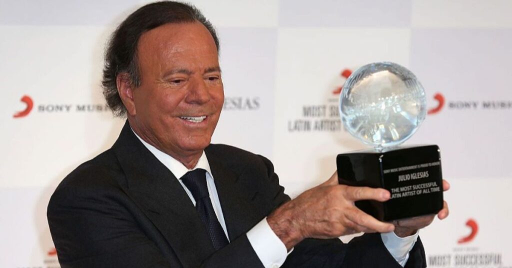 Julio Iglesias Net Worth